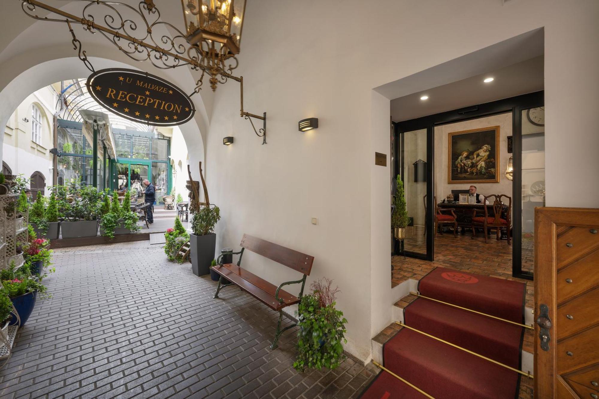 Hotel Little King U Malvaze 4*