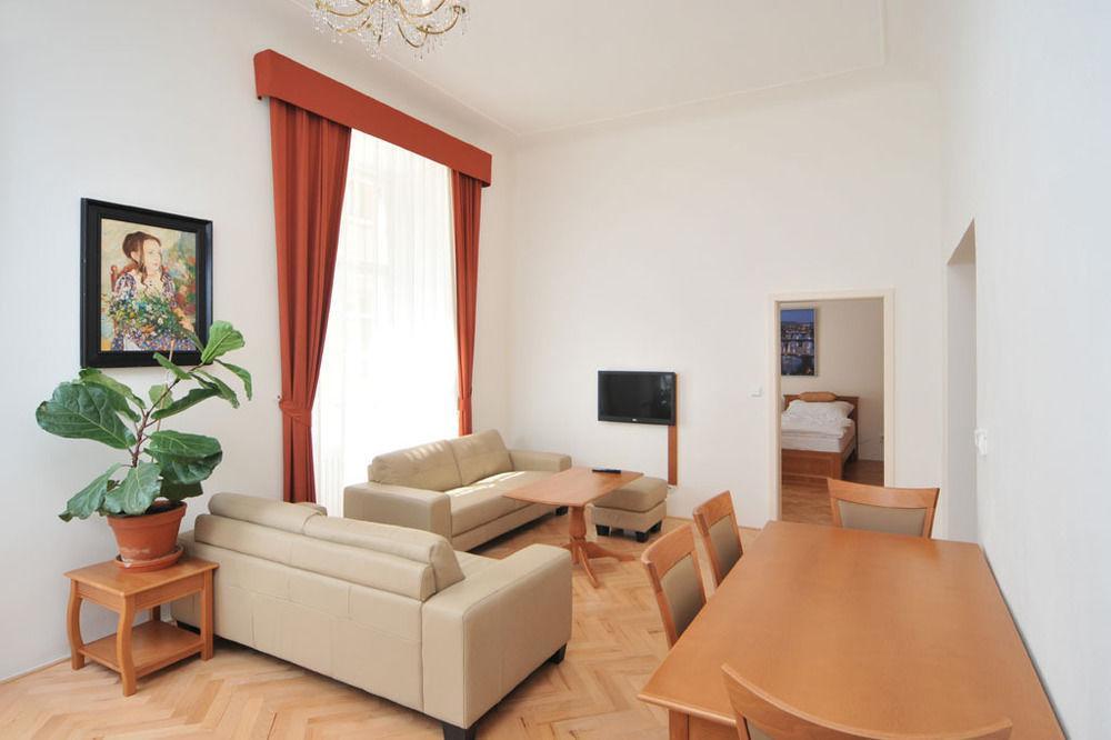 Little King U Malvaze Hotel 4*